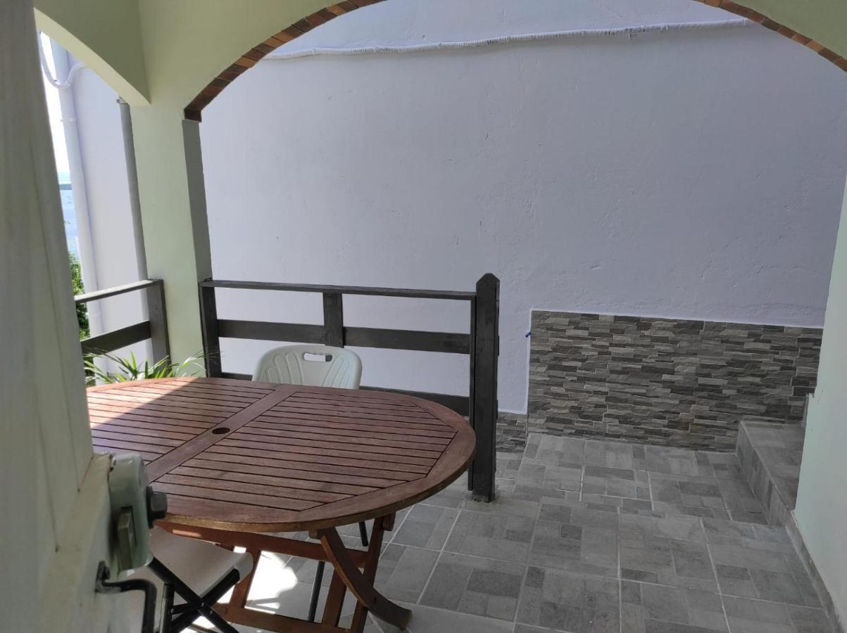 "Au Magnifique Vue " Villa Le Marin Dış mekan fotoğraf