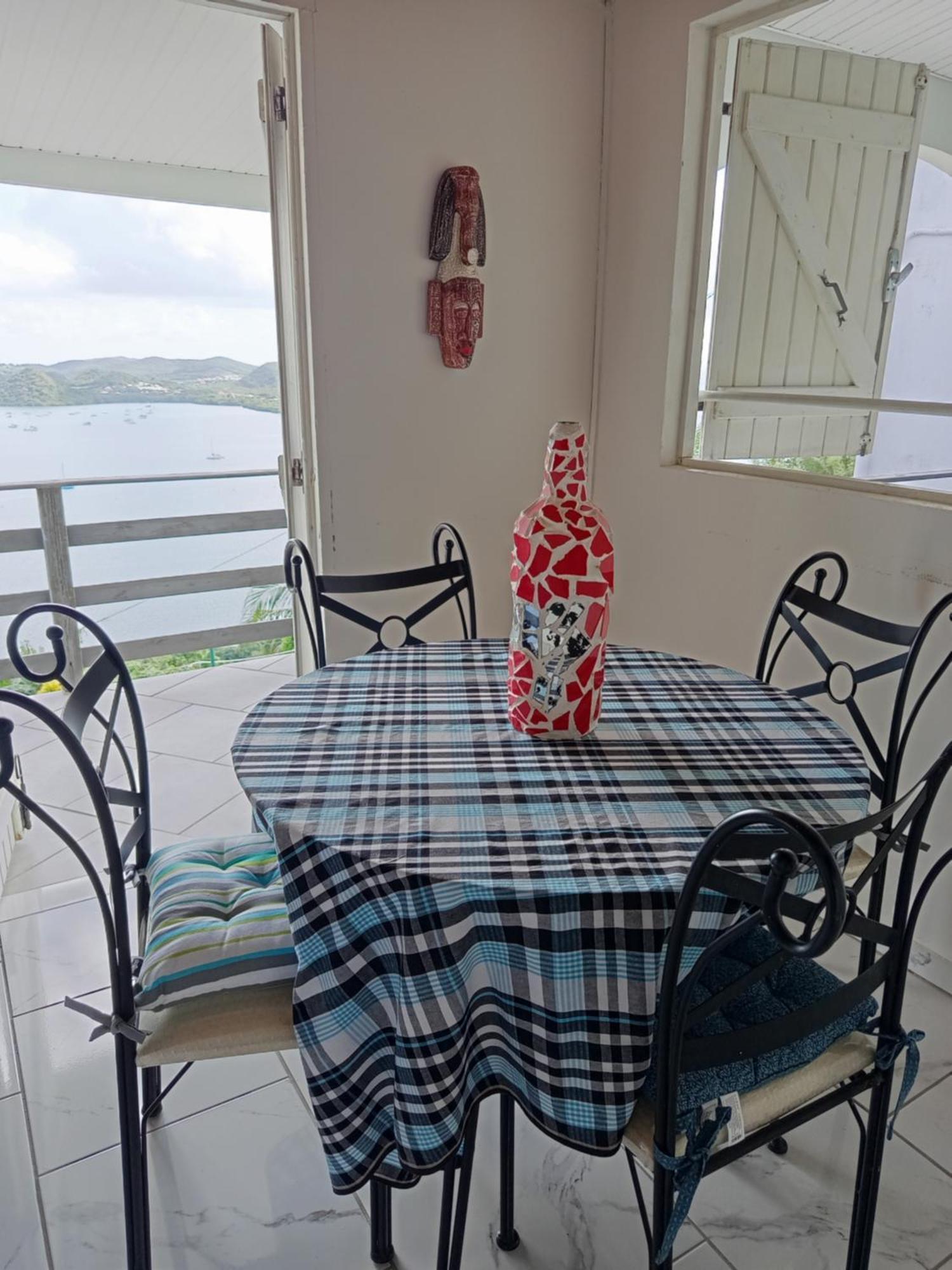"Au Magnifique Vue " Villa Le Marin Dış mekan fotoğraf