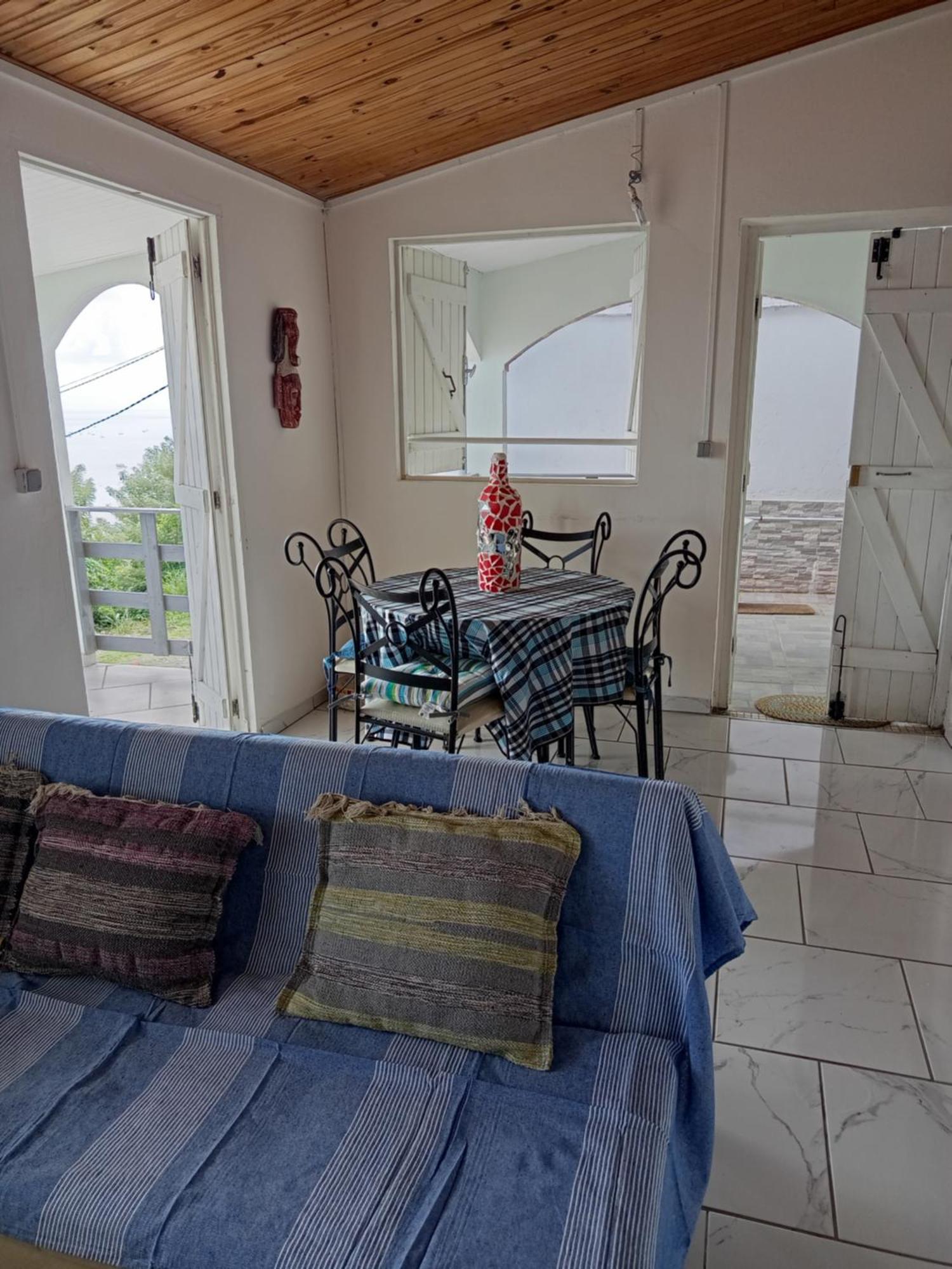 "Au Magnifique Vue " Villa Le Marin Dış mekan fotoğraf